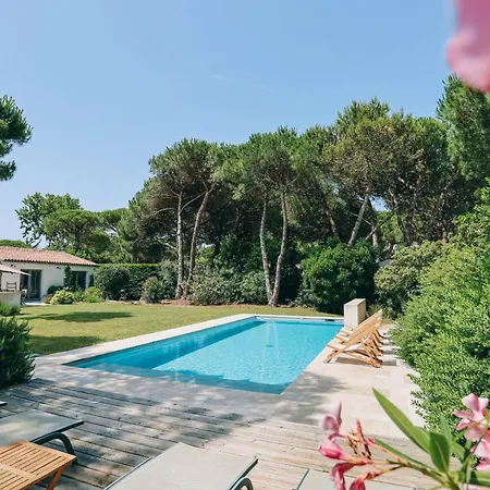Du Fier Villa *