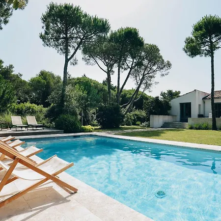 Villa Du Fier