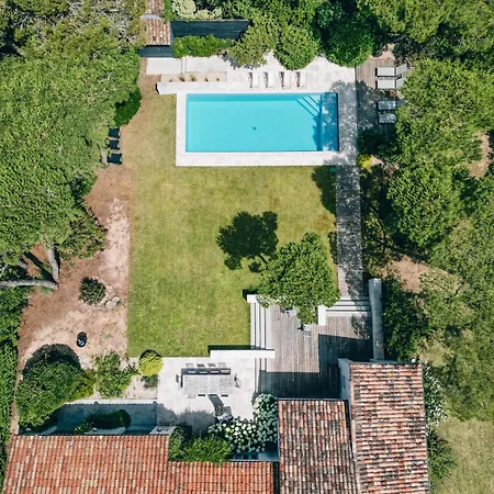 Villa Du Fier